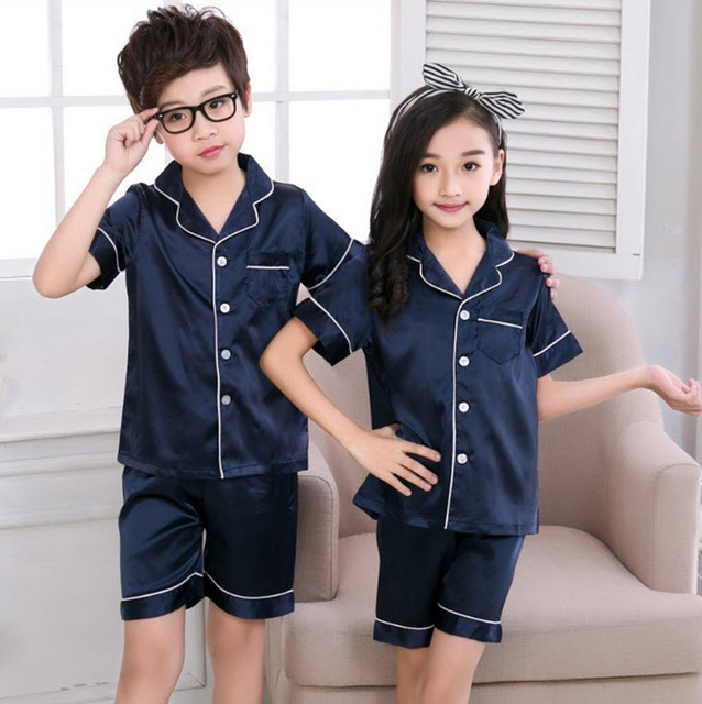 Cắt may bộ Pyjama cho bé trai